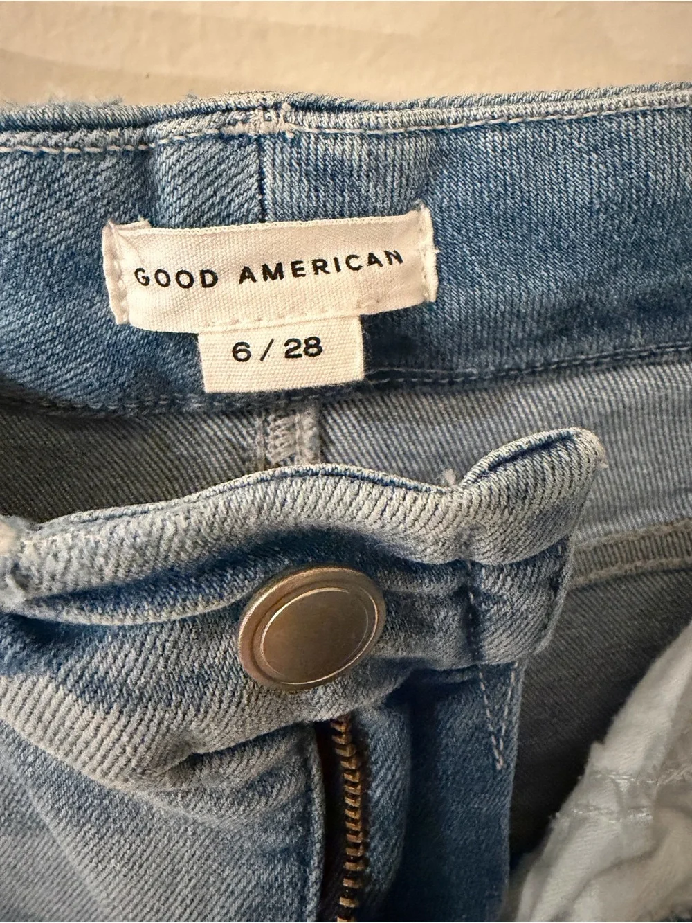 Good American Good Curve Straight Leg Jeans - Picture 2 of 4